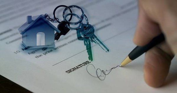 Qu'est-ce qu'un mandat immobilier et comment cela peut-il vous aider à vendre votre maison ?