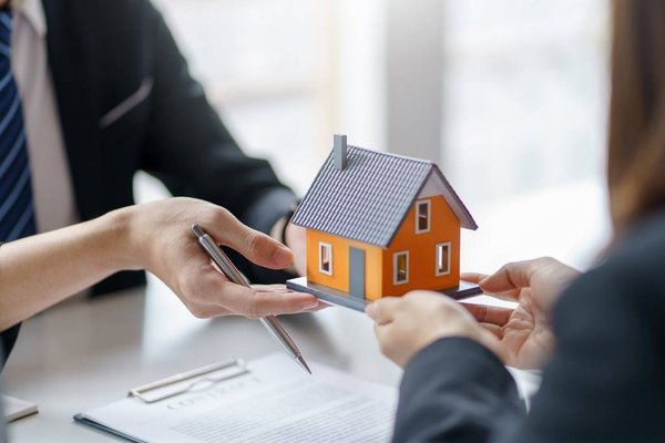 Mandat immobilier : quelle est la commission acceptable ?