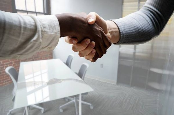 Les différences entre un mandat de vente et un mandat de location